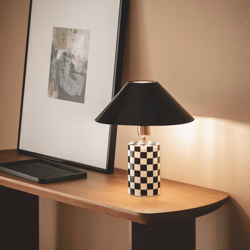 Lampa Stołowa z Metalu Brijesh