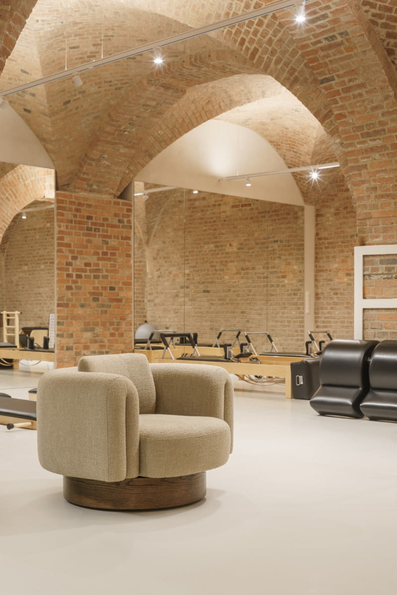 Pilatesroom w Browarze Huggerów - wnętrza projektu Eweliny Jankowskiej Pilatesroom w Browarze Huggerów - wnętrza projektu Eweliny Jankowskiej
