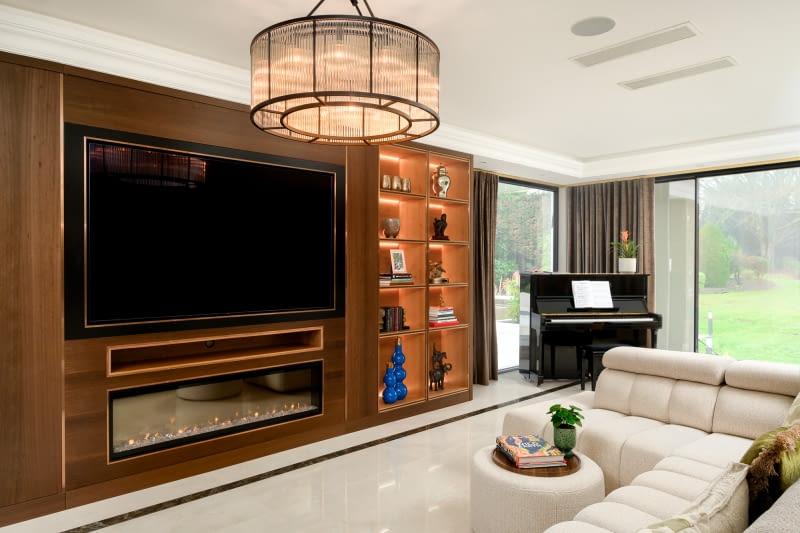 Santosh House: współczesna interpretacja brytyjskiej elegancji Santosh House: współczesna interpretacja brytyjskiej elegancji