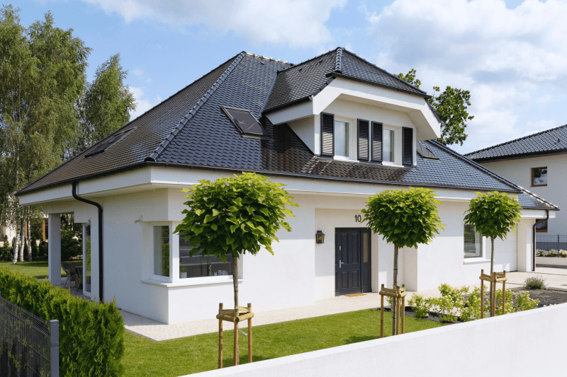 Dachówka ceramiczna Braas Opal, kolor czarny błyszczący Dachówka ceramiczna Braas Opal, kolor czarny błyszczący
