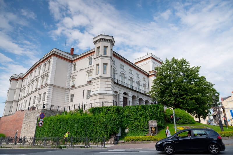 Historyczne wnętrza Zamku Sułkowskich mieszczą dziś zbiory Muzeum w Bielsku-Białej