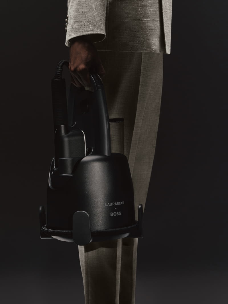 Laurastar by BOSS: limitowana seria steamerów premium Laurastar by BOSS: limitowana seria steamerów premium