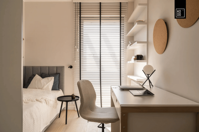 Minimalistyczne dwupoziomowe mieszkanie