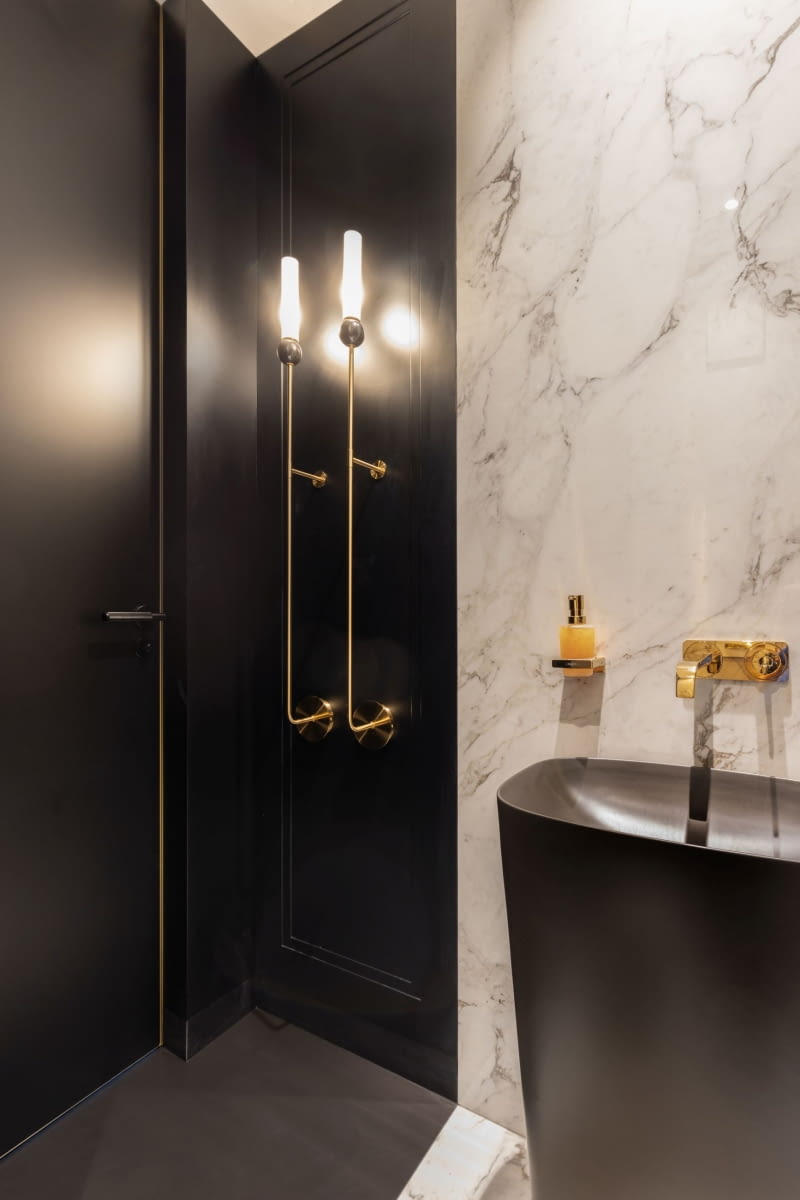 110-metrowy apartament w Warszawie w stylu modern classic