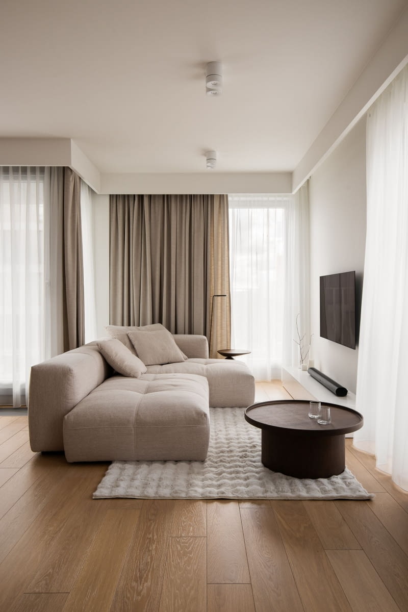 Minimalistyczny apartament RUUM studio w warszawskiej 19. Dzielnicy