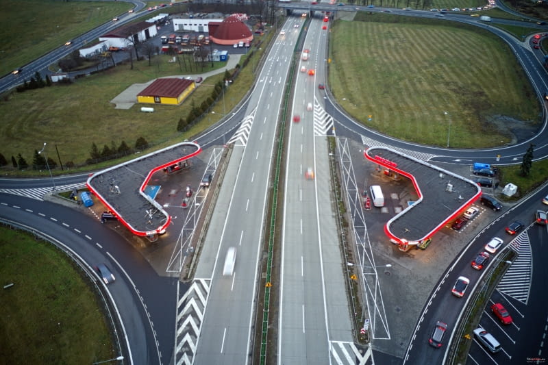 Stacje typu Fürstenwalde na węźle Bielany Wrocławskie przy autostradzie A4 Stacje typu Fürstenwalde na węźle Bielany Wrocławskie przy autostradzie A4