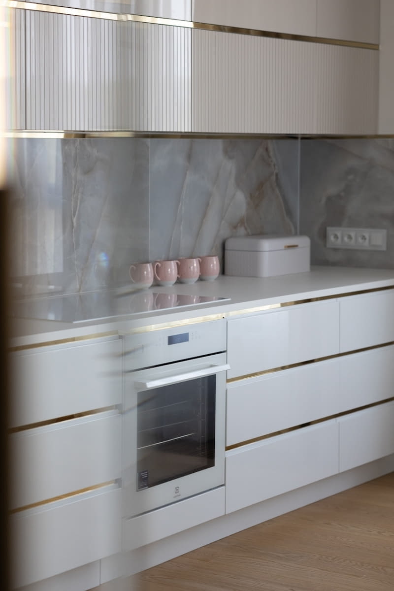 Apartament na warszawskiej Ochocie w interpretacji modern classic