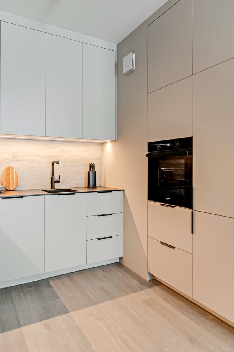 Harmonia formy i funkcji – mieszkanie pokazowe na warszawskich Bielanach