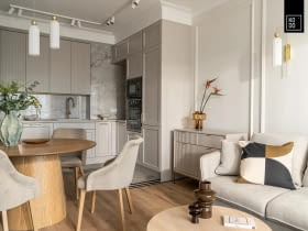 Wnętrza w złotej poświacie - projekt pracowni KODO