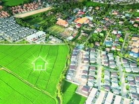 Dom na wąskiej działce. Jak z ograniczeń uczynić atut?