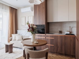 Wnętrze inspirowane estetyką połowy XX wieku - projekt Decoroom