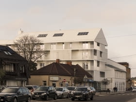 Dom Uniwersalny w Otwocku. Proj. MFRMGR Architekci