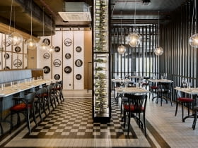 Seafood Station Antresola