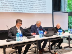Marek Chrobak, Piotr Fokczyński i Bolesław Stelmach podpisali Kartę Warszawską