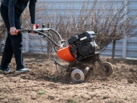 Mała glebogryzarka spalinowa do warzywnika – przegląd lekkich modeli