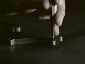 Drzwi Venuro są wykonywane ręcznie – z myślą o ambitnych przestrzeniach, w których liczy się każdy szczegół.