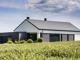 Dachówka betonowa Braas Teviva Cisar, kolor czarny