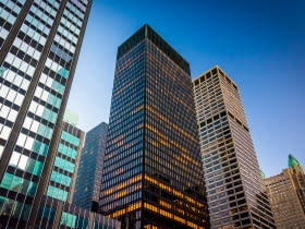 Seagram Building w Nowym Jorku. Proj. Ludwig Mies van der Rohe