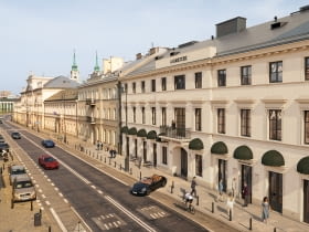 Renowacja kamienicy Lessla przy ul. Miodowej w Warszawie