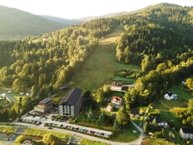 Nowy kompleks hotelowo-konferencyjno-rekreacyjny w Brennej. Proj. Archas Design