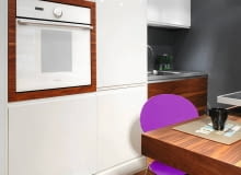 TEMAT NUMERU - KUCHNIA , WNETRZA , MEBLE , KOLORYSTYKA KUCHNI TO BIALY , SZARY , BRAZOWY PROJEKT WNETRZA MONIKA BRONIKOWSKA , ADAM BRONIKOWSKI / HOLA DESIGN STYLIZACJA I FOT. MONIKA FILIPIUK - OBALEK PUBLIKACJA CZTERY KATY NR 5 (260) - 5 2013 SLOWA KLUCZOWE: WNETRZE KUCHNIA MEBEL ZDJĘCIE DO WKŁADKI: PUBLIKACJA CZTERY KATY NR 5 (260) - CZASOPISMA