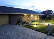 Podjazd wykonany z kamienia domy realizacje, dom zdjęcia, dom jednorodzinny, domy zdjęcia