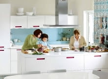 Kuchnia METOD z białymi drzwiami i frontami MÄRSTA oraz szufladami MAXIMERA, IKEA.pl Kuchnia METOD z białymi drzwiami i frontami MÄRSTA oraz szufladami MAXIMERA, IKEA.pl