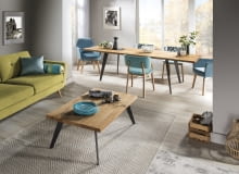 Rozkładany stół Soho łączy nowoczesny design ze znajomymi wzorami okresu PRL – rozstawionymi, zwężającymi się nóżkami. Rozkładany stół Soho łączy nowoczesny design ze znajomymi wzorami okresu PRL – rozstawionymi, zwężającymi się nóżkami.