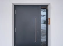Drzwi aluminiowe ALUHAUS w nowoczesnym budownictwie - znaczenie parametrów dla energooszczędności