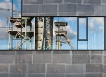 Kompleks C-mine w Gandawie (Belgia) skupiający centrum kultury, edukacji i biznesu, a także uczelnia designu - Media & Design Academy Katolickiego Uniwersytetu w Limburgii Kompleks C-mine w Gandawie (Belgia) skupiający centrum kultury, edukacji i biznesu, a także uczelnia designu - Media & Design Academy Katolickiego Uniwersytetu w Limburgii