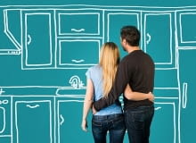 We współczesnej kuchni coraz częściej widzimy inteligentne urządzenia AGD, efektowne materiały wykończeniowe oraz pomysłową  zabudowę, która magazynuje produkty oraz niezbędny sprzęt kuchenny