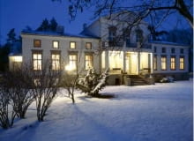 Dwór w Podstolicach w zimową