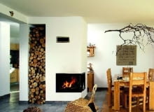 Ze względów bezpieczeństwa montaż kominka warto powierzyć doświadczonemu instalatorowi, który właściwie zaprojektuje instalację