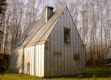 ELEWACJA I DACH Z BLACHY FOT. MAREK SZCZESNIAK PUBLIKACJA LADNY DOM NR 5 (67) - 5.2004