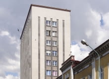 Budynek Komunalnej Kasy Oszczędności w Chorzowie od strony ul. Zjednoczenia