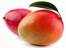 Owoc mango. Z jego pestki można zasadzić drzewko Owoc mango. Z jego pestki można zasadzić drzewko