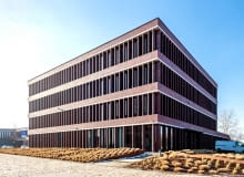 Baza transportowo-logistyczna BTL MPWiK we Wrocławiu. Pracownia: Dziewoński, Łukaszewicz architekci s.c. oraz Major Architekci Baza transportowo-logistyczna BTL MPWiK we Wrocławiu. Pracownia: Dziewoński, Łukaszewicz architekci s.c. oraz Major Architekci