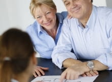 Nieważne, czy wybudujemy dom według projektu indywidualnego, czy gotowego, warto zastanowić się nad własnymi oczekiwaniami względem funkcji użytkowych domu. Dobrze jest obejrzeć domy znajomych i dowiedzieć się, czego im brakuje i co zmieniliby w swoich projektach. Nieważne, czy wybudujemy dom według projektu indywidualnego, czy gotowego, warto zastanowić się nad własnymi oczekiwaniami względem funkcji użytkowych domu. Dobrze jest obejrzeć domy znajomych i dowiedzieć się, czego im brakuje i co zmieniliby w swoich projektach.