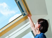 Nawiewniki w oknach połaciowych znacznie poprawiają jakość powietrza na poddaszu okna dachowe, okna połaciowe, nawiewniki