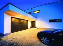 Cyfrowe wideodomofony. Mogą być połączone z instalacjami inteligentnych domów projektowanymi w popularnych systemach.Taka integracja umożliwia dostęp do funkcji domofonu z wielu punktów w budynku, a także zdalnie z aplikacji na smartfonie. Cyfrowe wideodomofony. Mogą być połączone z instalacjami inteligentnych domów projektowanymi w popularnych systemach.Taka integracja umożliwia dostęp do funkcji domofonu z wielu punktów w budynku, a także zdalnie z aplikacji na smartfonie.