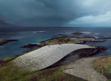 The Whale - obserwatorium wielorybów w Andenes w Norwegii. Proj. Dorte Mandrup The Wales - obserwatorium wielorybów w Andenes w Norwegii. Proj. Dorte Mandrup
