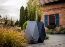 Wysoka nowoczesna donica na taras Wysoka nowoczesna donica na taras