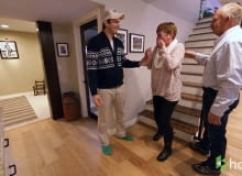 Mam Ashtona Kutchera nie kryła wzruszenia. Ashton Kutcher, niespodzianka, Dzień Matki