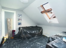 Dach starego domu często jest źródłem problemów. Dlatego remont warto zacząć od niego. Zakres prac zależy od stanu dachu i rodzaju istniejącego pokrycia. Dach starego domu często jest źródłem problemów. Dlatego remont warto zacząć od niego. Zakres prac zależy od stanu dachu i rodzaju istniejącego pokrycia.