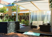 PRZEJRZYSTE ZASŁONY dodają altance intymności, a przy tym nie zabierają światła. PRZEJRZYSTE ZASŁONY dodają altance intymności, a przy tym nie zabierają światła.