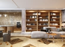 Salon z biblioteką - inspirujące aranżacje Salon z biblioteką - inspirujące aranżacje