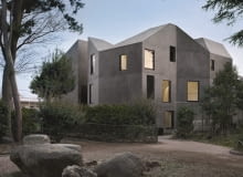 Pierwsza nagroda: budynek Alp apartment complex w Akabane-Nishi w Tokio, proj. Akihisa Hirata Pierwsza nagroda: budynek Alp apartment complex w Akabane-Nishi w Tokio