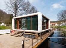 Przykładowy mikrodom Budynek został zaprojektowany przez berlińskiego architekta Wernera Aisslingera