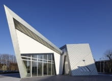 Libeskind Villa w Datteln powstała przy współpracy Daniela Libeskinda, pracowni architektonicznej proportion GmbH i producenta blachy tytan-cynkowej - niemieckiej firmy Rheinzink. Willa Libeskinda w Dateln