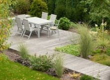 Drewno sosnowe na tarasie Drewno sosnowe na tarasie